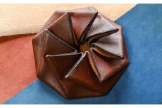 【neoclassic】 牛本革 コインケース （Dark Brown） 牛革 本革 レザー 姫路レザー 小銭入れ カードポケット付き 花紋折り 北海道 小樽市