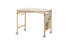 旭川家具　コサイン　coitti デスク 【 旭川家具 北海道 旭川市 木製 家具 コンパクトデスク リビング学習 リビングデスク 在宅ワーク 作業台 小デスク キャスター付き 高さ調節OK 子どもから大人まで ナチュラル 手作り 北欧 おしゃれ 天然木 無垢 】_01140