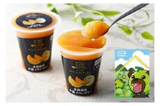 「メロン熊クリアファイル」と「涼ごこち北海道産夕張メロンゼリー」セット　W26