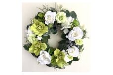 【ギフト用】美流渡の森 アーティフィシャルフラワー・リース（クリスマスローズ、白バラ）【12247】