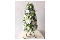【ギフト用】美流渡の森 アーティフィシャルフラワー ツリー型アレンジメントM(白、グリーン系)【12254】