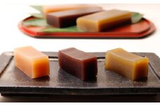12-182 紋別銘菓「渚滑川羊羹」３棹（小豆・挽茶・ワイン各１棹）