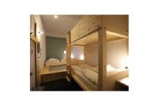 Hostel TOMAR　富良野の街中　家族で楽しい畳小上がり付き2段ベッドのコンパクトルーム　【1392047】