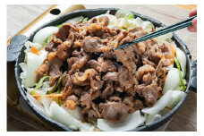 【3回定期便】 すりおろし生姜が自慢のラムジンギスカン (約370g×4パック)