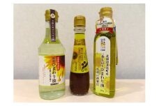 黒千石大豆のひまわりドレッシング×1本、一番しぼりひまわり油×1本、燦燦ひまわり油×1本　2025年5月上旬より発送