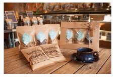 「Wednesday」オリジナルブレンドコーヒー＆グラノーラセット　Wednesday Blend（豆）Slow Blend（粉）各100g／オリジナルグラノーラ3種