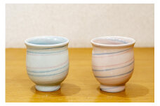 理創夢工房「虹雪シリーズ／湯呑み：2個セット」〈カラー：ピンク・青〉【22001081】