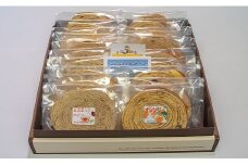 新作りんご味入り 7種のバウムクーヘンセット