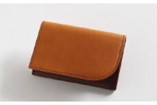 tanikoオリジナル 名刺入れ（メインカラーキャメル×サブカラー焦茶） 《厚真町》【Taniko leather】 革 革製品 長財布 財布 名刺 名刺入れ ケース ギフト 北海道 [AXAP013]