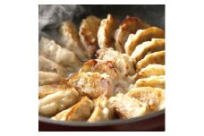 ＜はやきたチーズ付き＞夢民豚ぎょうざ　12個入×2・夢民豚バラしゃぶしゃぶ　300g×3　チーズ×1【1043629】