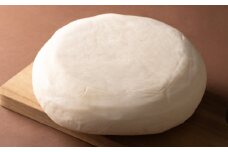 ワンホールチーズ 約1,800g×1個 ／ チーズ ワンホール 熟成 素朴 おつまみ お酒のお供 おやつ 料理 生乳 乳製品 加工食品 [041-0107]