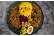 星空の黒牛 ココナッツキーマカレー・スパイスカレー 180g×各2パック【 カレー レトルト キーマカレー かれー 黒牛 牛肉 惣菜 常備食 非常食 標茶町 北海道 】