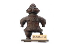 遮光器土偶の置き物 (大) 1体 つがる 亀ヶ岡焼 しきろ庵｜青森 津軽 縄文 どぐう 実物大 縄文 土偶 遺跡 亀ヶ岡遺跡 飾り物 [0414]
