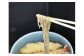 麺にもずくが練りこまれています。
