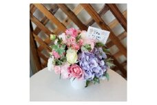 014優しい色合いのアレンジメント【田村フローリスト】