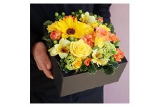 ちょっぴり可愛いBOXフラワー【田村フローリスト】