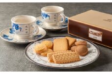花巻温泉佳松園コーヒーカップ・ソーサー（台焼）ペアセット＆クッキーS箱（17枚入） 【1201】