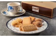 花巻温泉佳松園コーヒーカップ・ソーサー（台焼）1客＆クッキーS箱（17枚入）【1200】