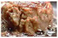 細挽きと粗挽きを混ぜることで、つなぎはしっかりゴロゴロ食感が楽しめるハンバーグが完成！