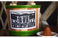 大徳屋麹店の 赤味噌 ３kg 木樽詰め