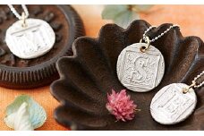 【世界に1つだけ】 イニシャルペンダント（Silver925）【 オリジナル ペンダント 銀 プレゼント 贈り物 手作り 岩手 陸前高田 】