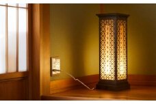 【卓越技能師の作品】組子の行灯（天然木：タモ・スギ・ホウ）【 間接照明 和室 組子 職人 レトロ 純和風 ハンドメイド 手作り ルームランプ 玄関照明  】