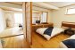 ベッドルームもあり、ゆっくりくつろげるお部屋です。