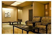 【新安比温泉 静流閣】 1日1室限定の贅沢「森のスイート藍」特別プラン ペア宿泊券 1泊2食付 ／ スイートルーム スイート ペア 2名様 温泉宿 宿泊 ホテル 旅行 観光 トラベル 旅 お泊り 一泊二食 1泊2食 家族旅行 夫婦 家族 カップル デート 記念旅行 記念日 おすすめ オススメ