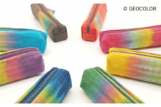 八幡平GEOCOLOR ペンケース（暖色系）【どれが届くかお楽しみ】 ／ 地熱染め 筆記具 筆記用具 大人 小物入れ 筆箱 ふでばこ ポーチ 筆入れ 手絞り 手染め 染物 染め物 お土産 ご当地 人気 おすすめ 色はおまかせ ペン入れ 仕事 ビジネス 学校 小物ケース 小物入れ ジオカラー