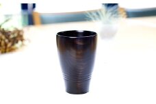 漆こっぷ -曉- 弐 （ 赤松 ： 黒 ） ＜ゆうび＞  ／ 拭き漆仕上げ 漆塗り 食器 コップ 漆器 カップ グラス タンブラー 和食器 木製 漆製品 プレゼント ギフト 贈り物 誕生日 自宅用 家庭用 普段使い 自分用 シンプル おしゃれ お洒落 オシャレ うるしぬり うるし 漆塗 岩手県 八幡平市