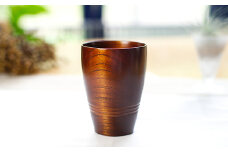 漆こっぷ -曉-壱 （ ケヤキ ：茶 ） ＜ゆうび＞  ／ 拭き漆仕上げ 漆塗り 食器 コップ 漆器 カップ グラス タンブラー 和食器 木製 漆製品 プレゼント ギフト 贈り物 誕生日 自宅用 家庭用 普段使い 自分用 シンプル おしゃれ お洒落 オシャレ うるしぬり うるし 漆塗 岩手県 八幡平市