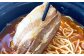 生麺なのでモッチモチ。チャーシューは大きくて味もゼッピンです。