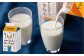 「食事とのみたいヨーグルト」はドリンクタイプ。たっぷり２本！