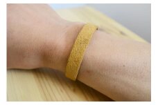 石巻産 野生の鹿革ブレスレット（キャメル）