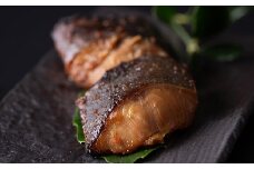 銀たら醤油麹漬け 80g×5切 タラ 麹 発酵調味料 椎茸 しいたけ 米麹 米こうじ 宮城県産 ひとめぼれ 小分け うまい登米っこ欒や！ 【有限会社ケンズダイニング】tm417