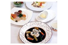 特製ディナーセット (魚介類 加工食品 燻製 洋食 惣菜 サーモン ホタテ 牡蠣) [0040]
