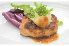 手作り粗挽きハンバーグ　＜蔵王町産豚肉「JAPAN X」使用＞　【04301-0168】