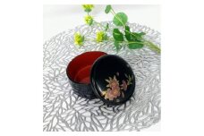 川連漆器 蓋付一段小鉢 桜【井上漆器店】[B1-5901]