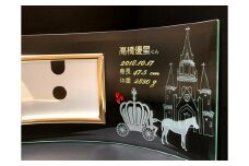 硝子彫刻 オリジナル フォトフレーム 写真ヨコ型 1個 名入れ デザイン プレゼント フォトスタンド 父の日 母の日 実用的 還暦 還暦祝い 内祝い 出産 出産祝い 結婚祝い 贈答 贈答品 手作業 工芸品 潟上市 人気 おすすめ【九炉磨蔵】