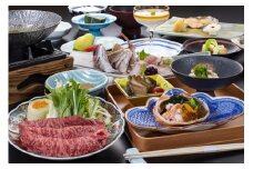 【令和6年産 コシヒカリ (精米) 10kg×亀や】旬の特産品と宿泊利用券セット