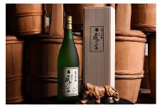 【門外不出の秘酒】純米大吟醸　虎乃子　1800ml×1本　042-E-CK020