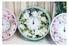 フラワーアレンジメント 薔薇の花時計 グリーン [La.Rose Fleur 山形県 高畠町 tk06ayt140013] 時計 バラ 薔薇 花 はな 造花 フラワー アレンジメント インテリア 飾付 置き型 壁掛け ハンドメイド