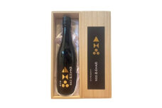 No.2947 金水晶　純米大吟醸 四割磨　720ml(桐箱入)
