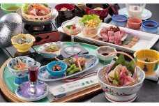 【猫啼温泉 井筒屋】夕朝食もお部屋出し！女将イチ押しの地元ブランド牛！いしかわ牛の炙り焼き香草風味焼き付（1泊2食付）ペア宿泊プラン【04011】