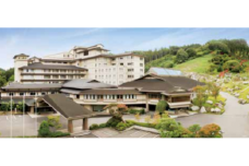 【母畑温泉 八幡屋】 ペア宿泊券（1泊2食付）【平日限定】【03009】