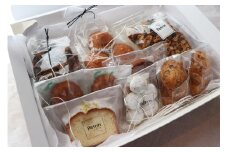 ペトラン 焼菓子セット 焼き菓子 詰め合わせ 国産小麦 平飼い卵使用 グラノーラ ビスコッティ クッキー フィナンシェ 紅茶マドレーヌ ギフト スイーツ 茨城県 石岡市 (E10-001)