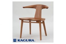 家具蔵 KAGURA チェア コルノ チェリー材 家具 椅子 イス 木材 無垢材 職人 手作業 天然木 高級木材 無添加 安全 ジャパニーズモダン 高級家具 熟練 無着色 おしゃれ 天然木無垢材 温もり シンプル 洗練 ho0943