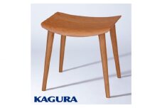 家具蔵 KAGURA スツール セレ チェリー材 インテリア 天然木 手作業 天然木 高級木材 無添加 安全 ジャパニーズモダン 高級家具 熟練 無着色 おしゃれ 天然木無垢材 コンパクト シンプル 送料無料 【（株）アイダ】 【ho0979】