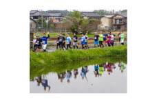 かすみがうらマラソン兼国際ブラインドマラソン2024出走権(10マイル)1名様分&Tシャツ1枚【1469634】