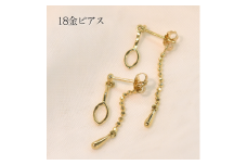 18金ピアス